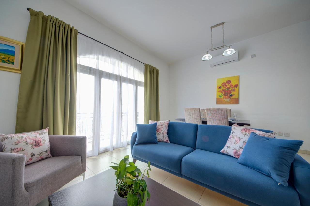 St Julians 2 Bedroom Apartment With Commanding Seaviews By Shortletsmalta Saint Julian's エクステリア 写真