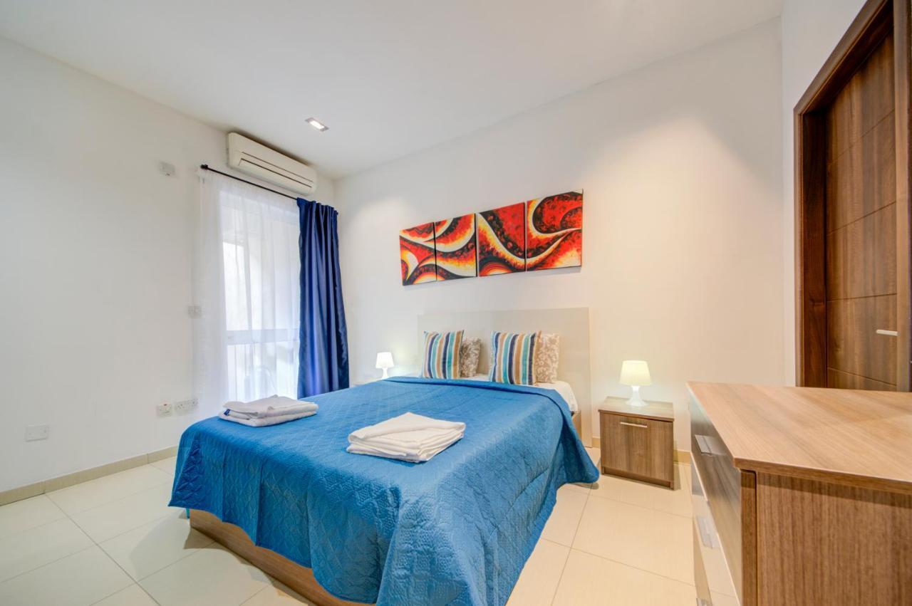 St Julians 2 Bedroom Apartment With Commanding Seaviews By Shortletsmalta Saint Julian's エクステリア 写真